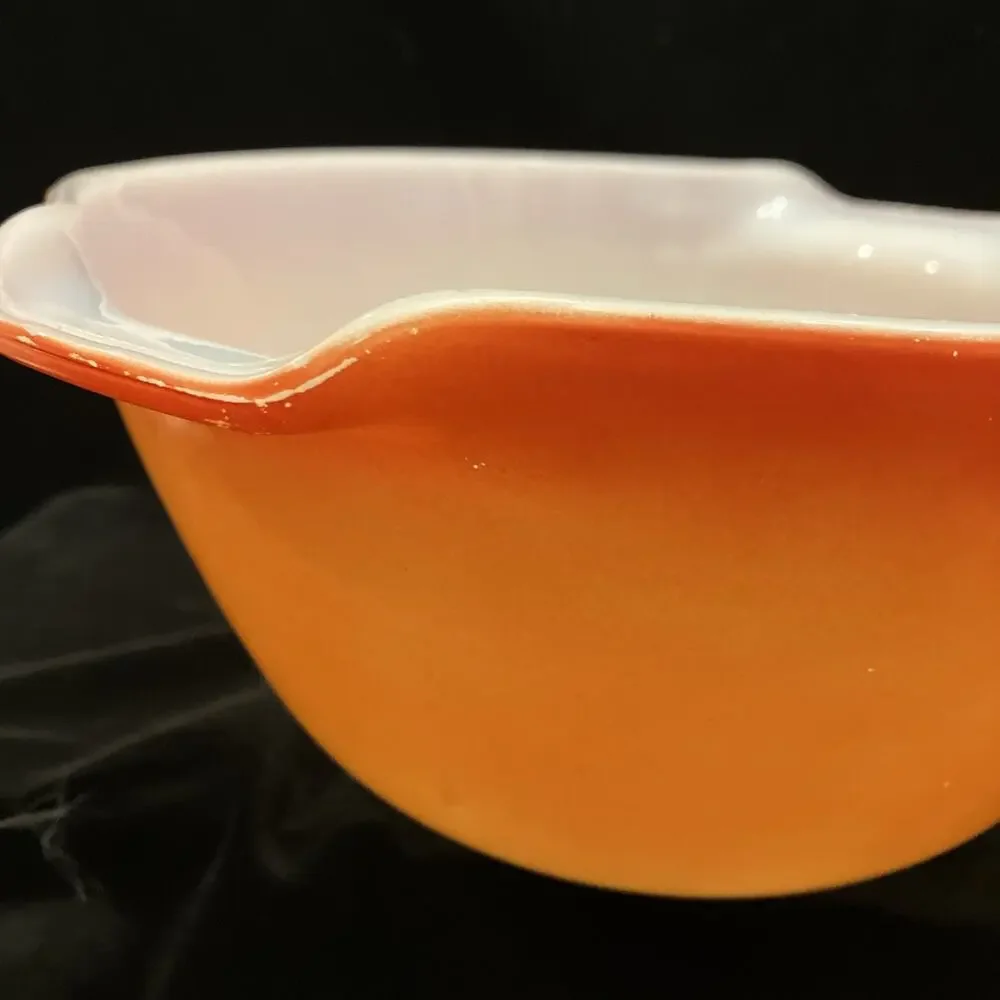 VTG Anchor Hocking Fire King Orange Ombre Cinderella Mixing Bowl Pour 2 Qt